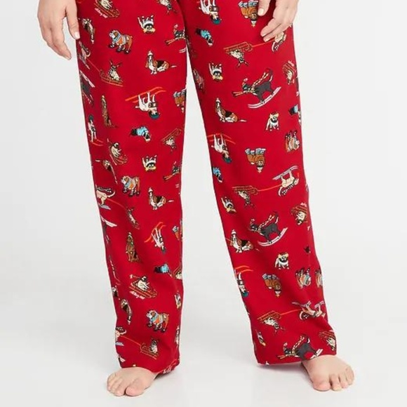 Old Navy Patterned Plus-Size Flannel Sleep Pants - Picture 2 of 4